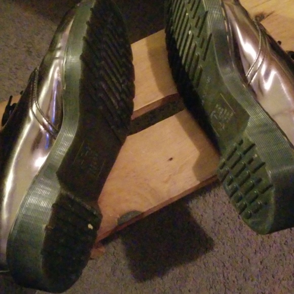 Shoes - Picture 3 of 3